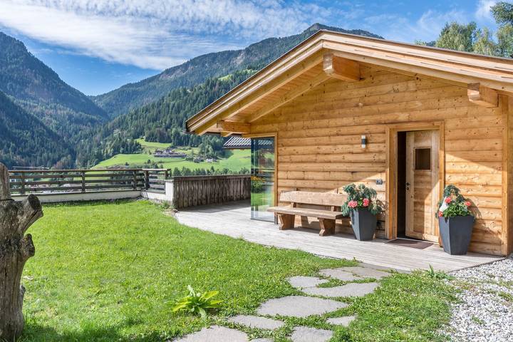 Hütte für 5 Personen, mit Whirlpool und Garten sowie Sauna in den Dolomiten
