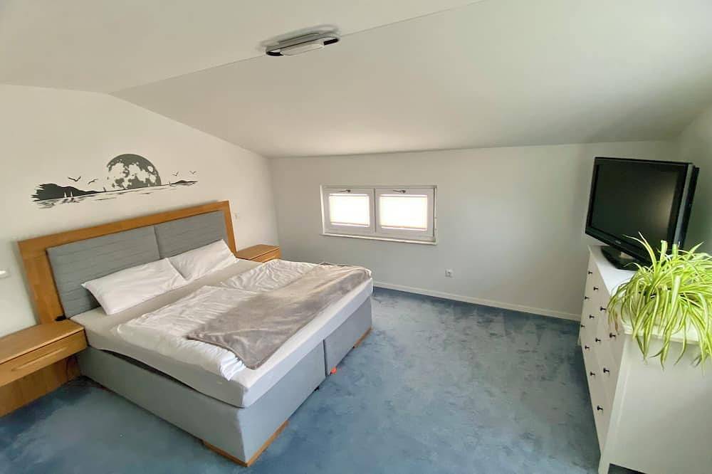 Einfamilienhaus mit Heimkino in Haimhausen, Landkreis Dachau