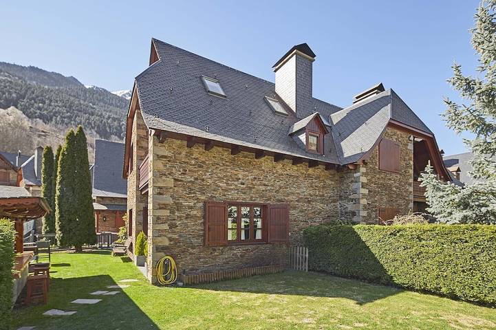 Casa de vacaciones para 10 personas, con jardín y balcón - 1
