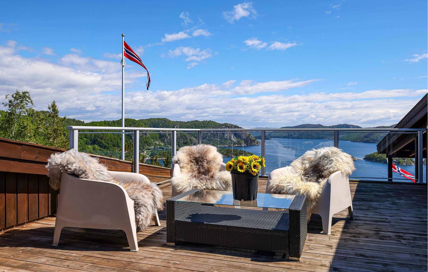 Maison de vacances pour 8 personnes avec terrasse in Lyngdal