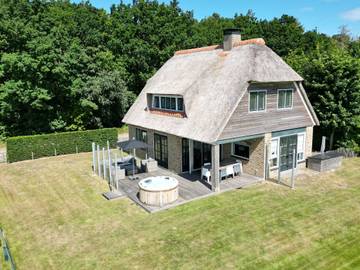 Strandhaus für 8 Personen, mit Garten auf Ameland