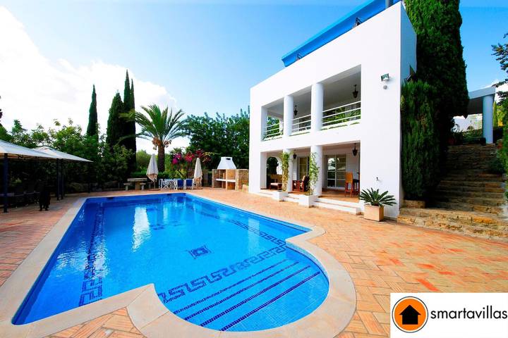 Villa for 10 people, with balcony and garden in Tavira