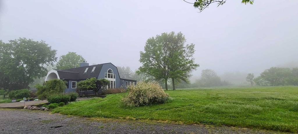 Luxurious farmhouse with breathtaking views on sprawling 14-acre farm in Hunterdon County