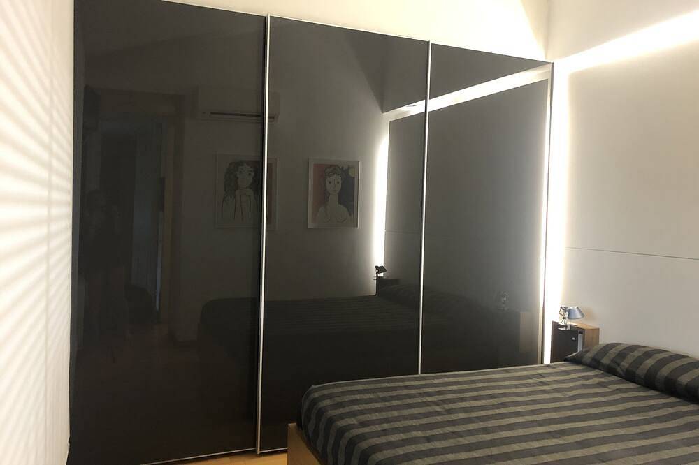Apartamento entero, Atico de diseño con terraza en el centro de Olot in Olot, Parc Natural de Zona Volcànica de la Garrotxa