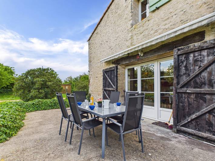 Location de vacances pour 7 personnes, avec jardin et terrasse à Saint-Vincent-sur-Jard - 2