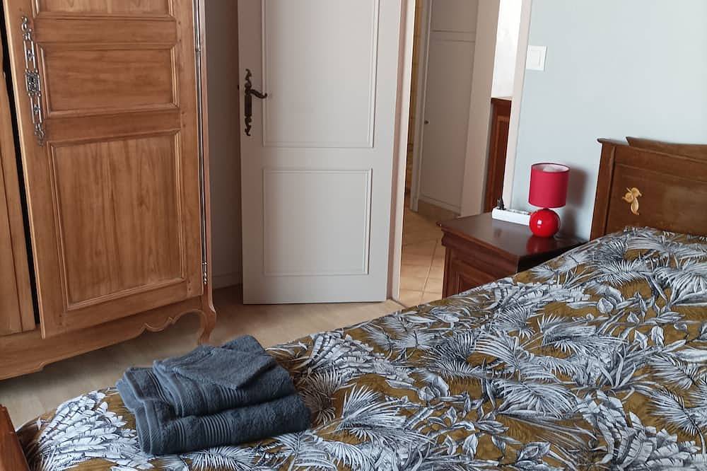 Propriété de campagne à proximité de sentiers de randonnées in Asnières-en-Poitou, Région de Niort