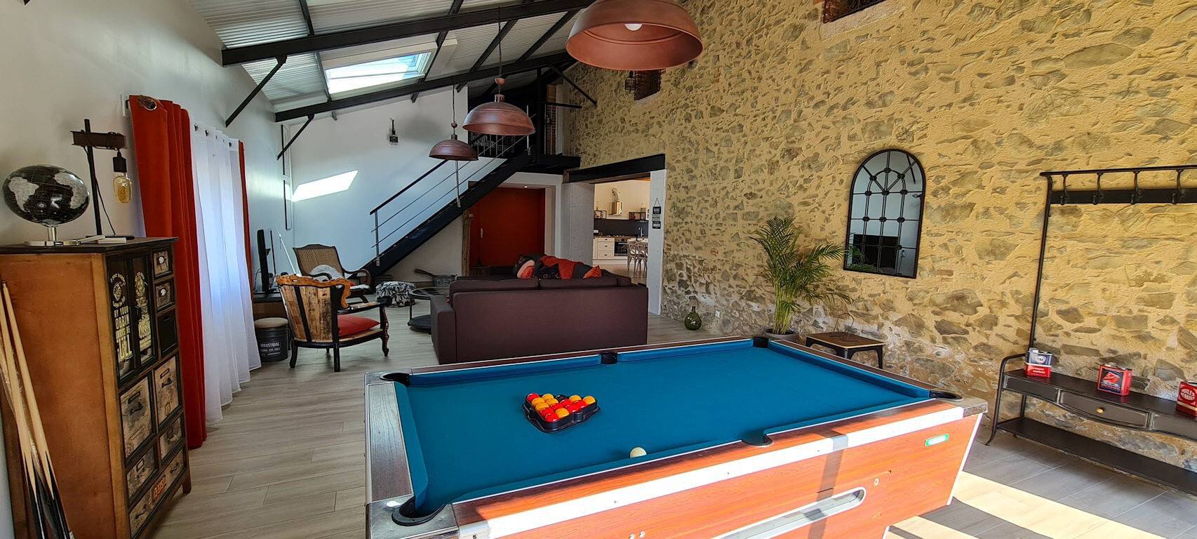 Gîte La Ferme Du Mesnil mit privater Terrasse, Wlan und Klimaanlage in La Flocellière, Fontenay-le-Comte