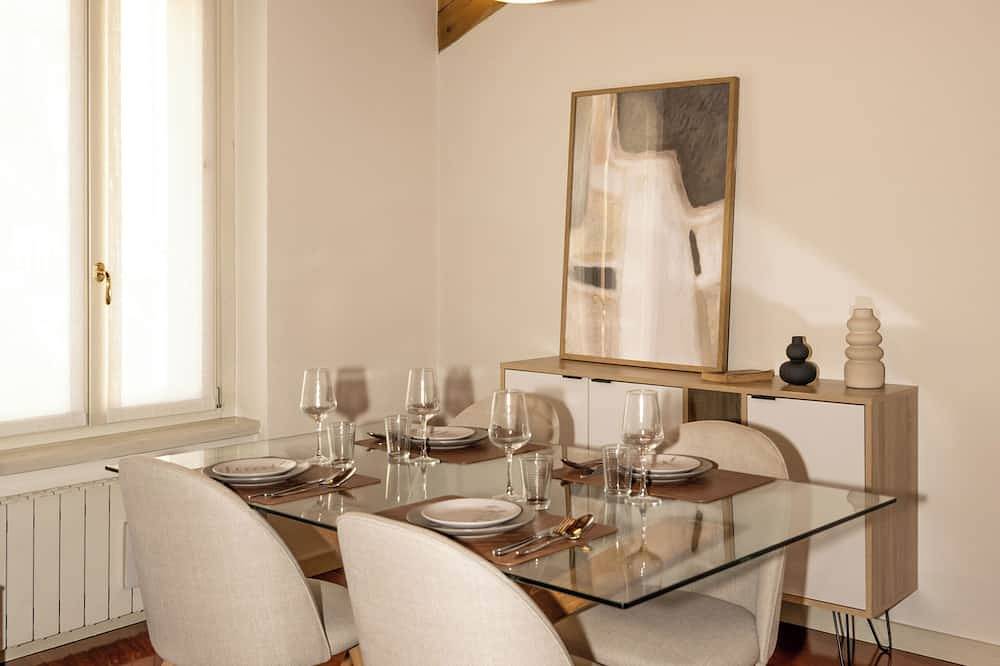 Appartamento intero, A 5 minuti dal lago D'Iseo Appartamento Liberty in Lovere, Lago d'Iseo