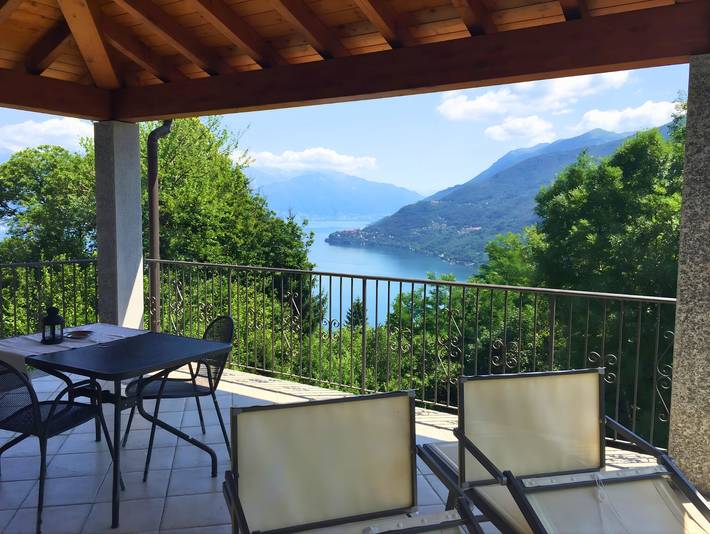 Appartamento per 2 persone, con Balcone e Giardino nonché Vista lago e Panorama a Comune di Cannobio