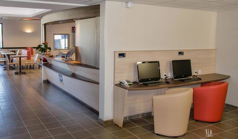 Hôtel pour 2 personnes, avec terrasse et vue à Seynod - 4