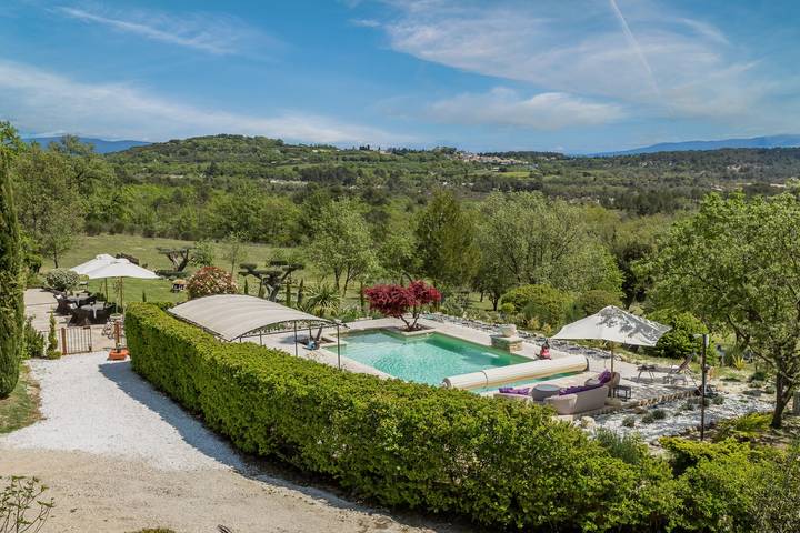 Location de vacances pour 10 personnes, avec piscine et jardin, adapté aux familles à Murs - 4