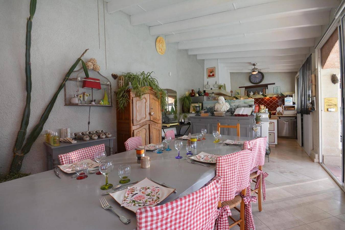 Chez Monique - Saumon in Bédoin, Parc naturel régional du Mont-Ventoux