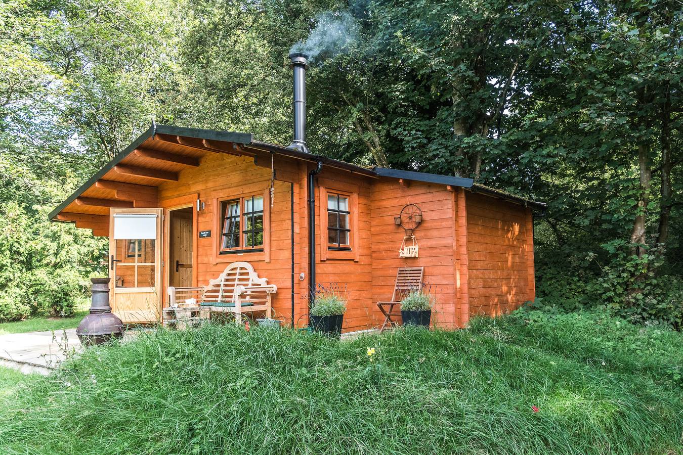 1-Bed Cabin, 2 adults, Wood Burning Hot Tub & Fire in South Lanarkshire