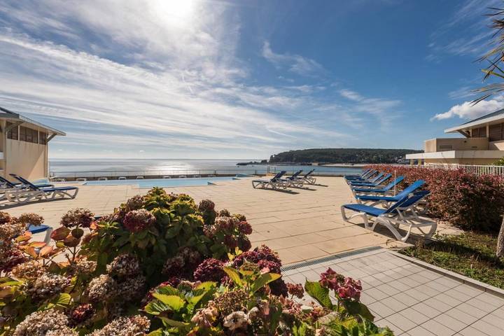 Location de vacances pour 4 personnes, avec piscine et jardin dans Plage de Morgat - 2