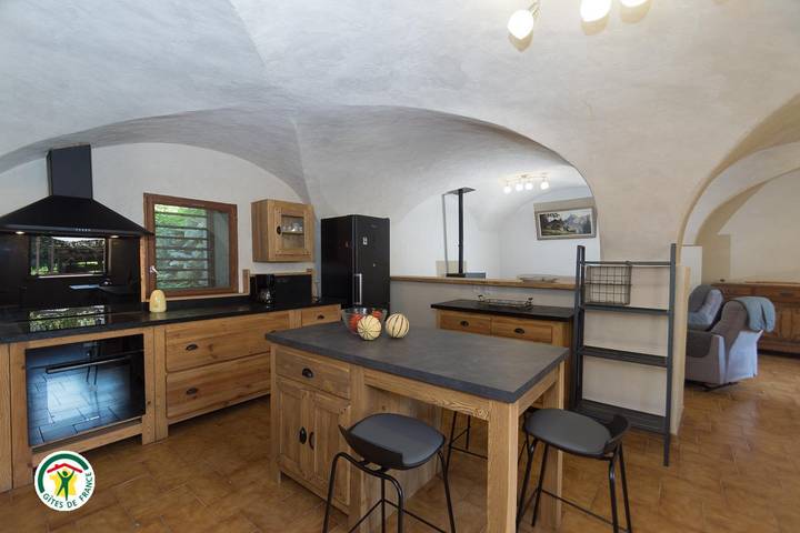 Gîte pour 10 personnes, avec jardin à Oz - 2