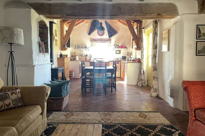 Apartamento entero, Serene 2-bedroom tower in Saint-Eutrope-de-Born in Saint-Eutrope-de-Born, Región de Villeneuve-sur-Lot