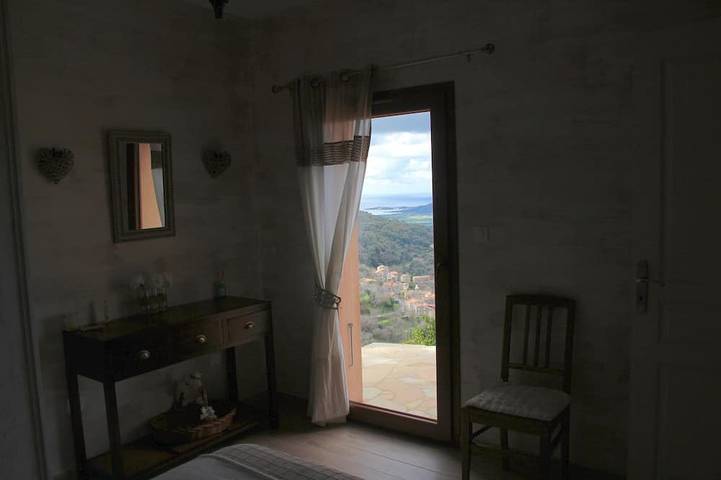 Location de vacances pour 4 personnes, avec jardin et terrasse à Sollacaro - 4