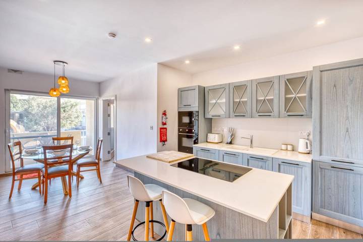 Ferienwohnung für 4 Personen, mit Balkon und Terrasse sowie Garten auf Malta