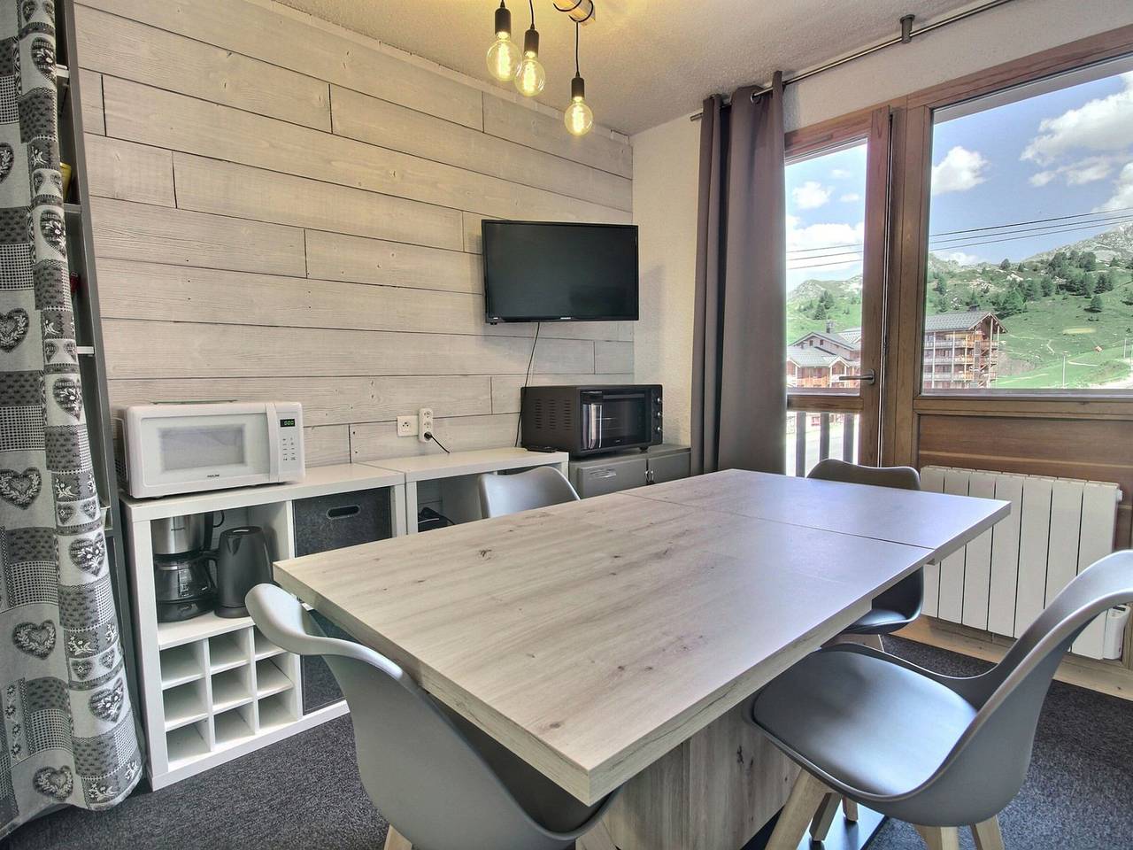 Entire apartment, Très joli deux pièces au pied des pistes in Plagne Villages, La Plagne-Tarentaise