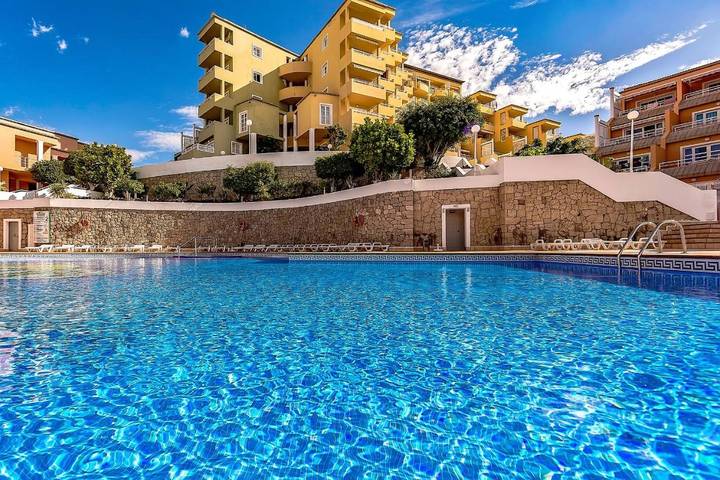 Appartamento per 4 persone, con terrazza e piscina, con animali domestici in Costa Adeje