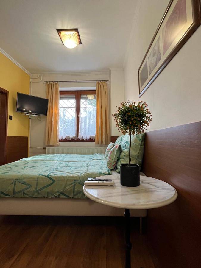 Tang house 唐舍 in Budapest, Mittelungarn