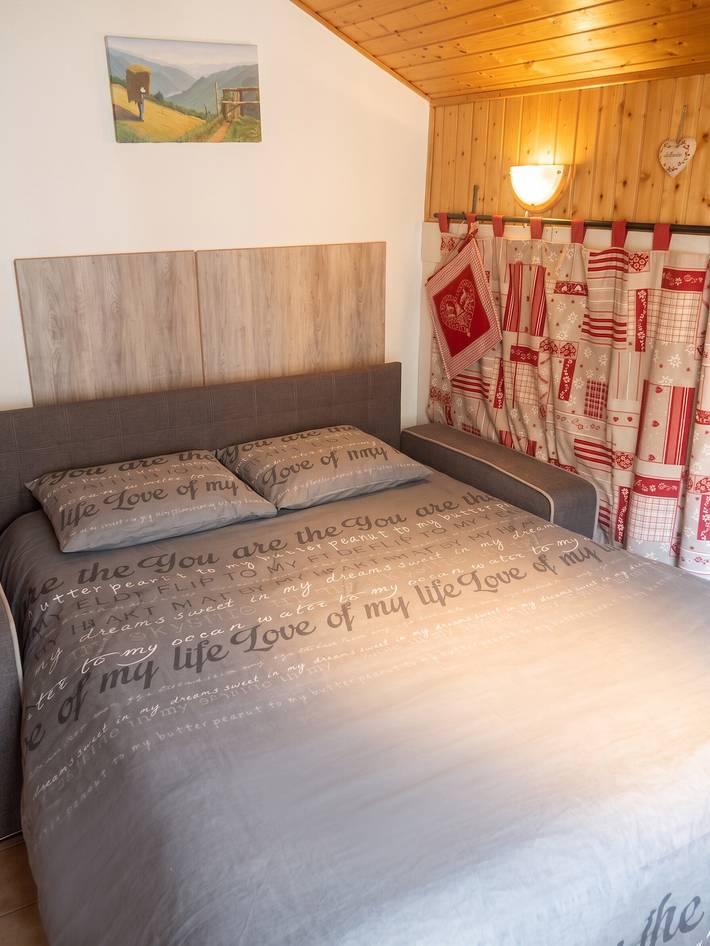 Entire studio, Cozy studio in Thollon-les-Mémises - 20 m² with view in Thollon-les-Mémises, Thonon-les-Bains region