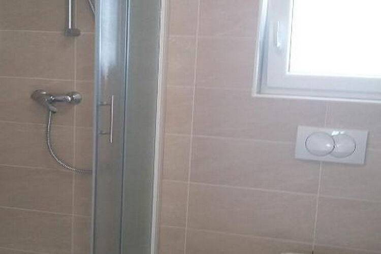 Ganze Wohnung, Apartments Mlikota - One Bedroom Apartment with Balcony in Nin, Zadar