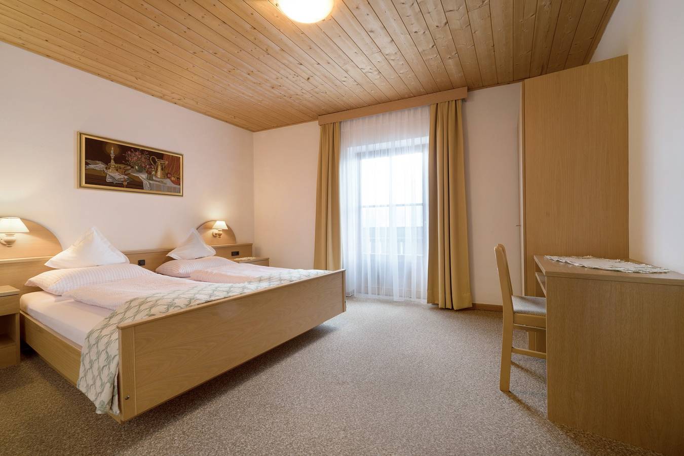 Appartement entier, Appartement de vacances "Dolomitenblick" avec vue sur la montagne, balcon et Wi-Fi in Spinges, Mühlbach