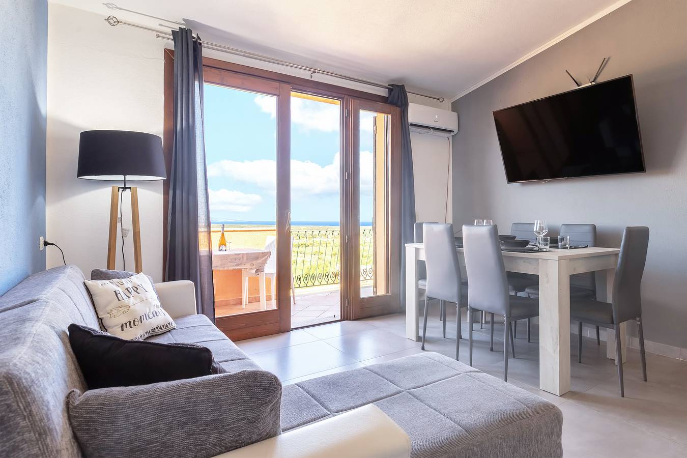 Casa Vacaciones 'Calypso Sea View Holiday House 2' con vistas al mar, Wi-Fi y aire acondicionado in Badesi, Olbia-Tempio