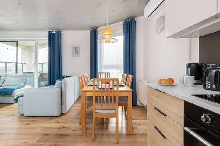 Ganze Wohnung, Spacious Apartment | 3 Bedrooms, Air Conditioning, Parking in Gdingen, Zatoka Gdańska