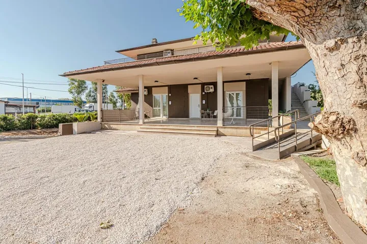 Casa de huéspuedes para 2 personas, con terraza además de jardín y jacuzzi, Se admiten mascotas - 1