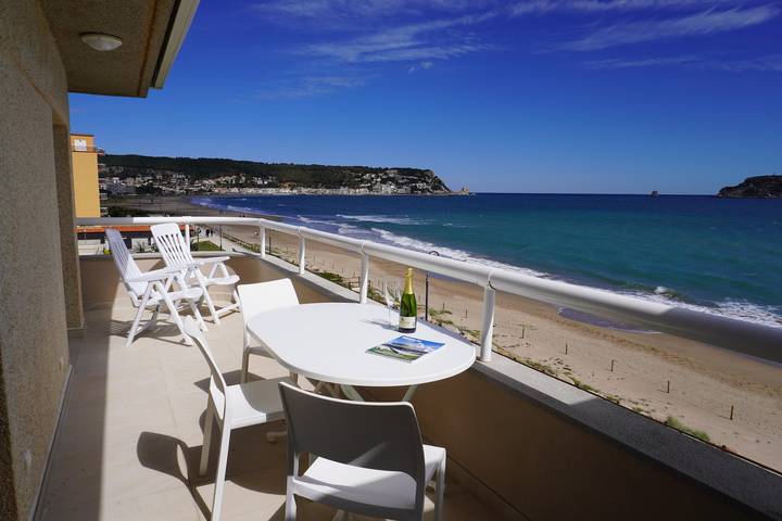 Ferienwohnung für 2 Personen, mit Meerblick und Balkon sowie Pool und Garten in Nordspanien - 2