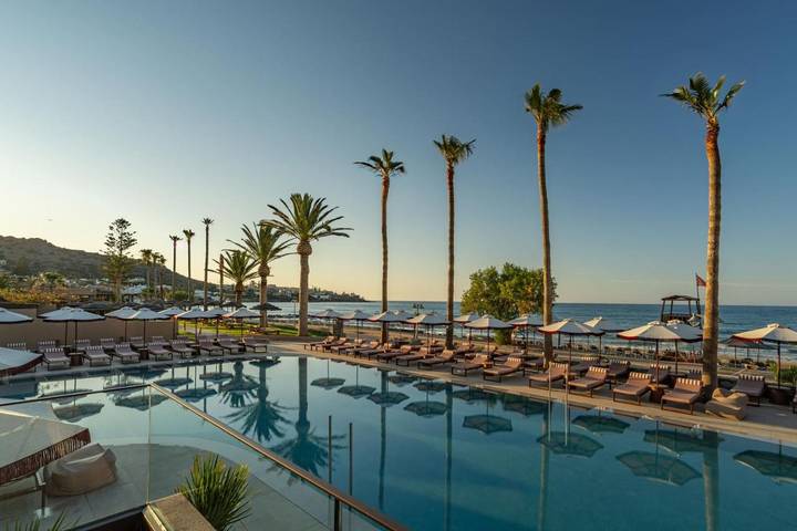 Hôtel pour 3 personnes, avec Terrasse et Jardin ainsi que Piscine et Sauna