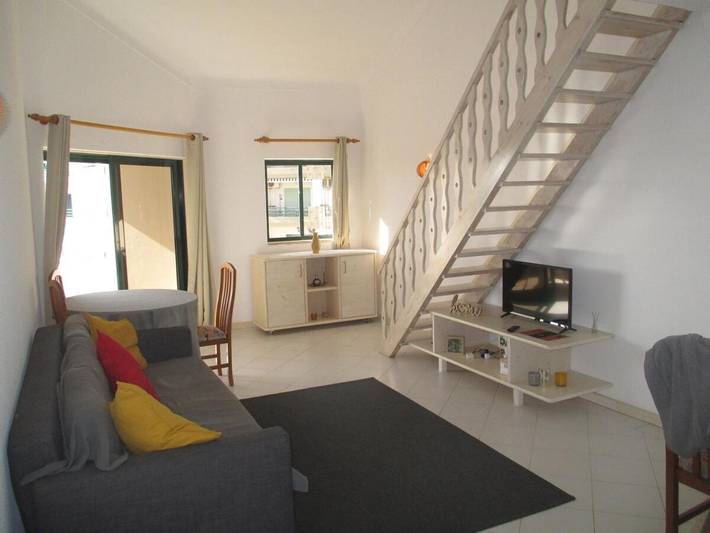 Ferienwohnung für 2 Personen, mit Ausblick und Balkon sowie Pool und Garten - 1