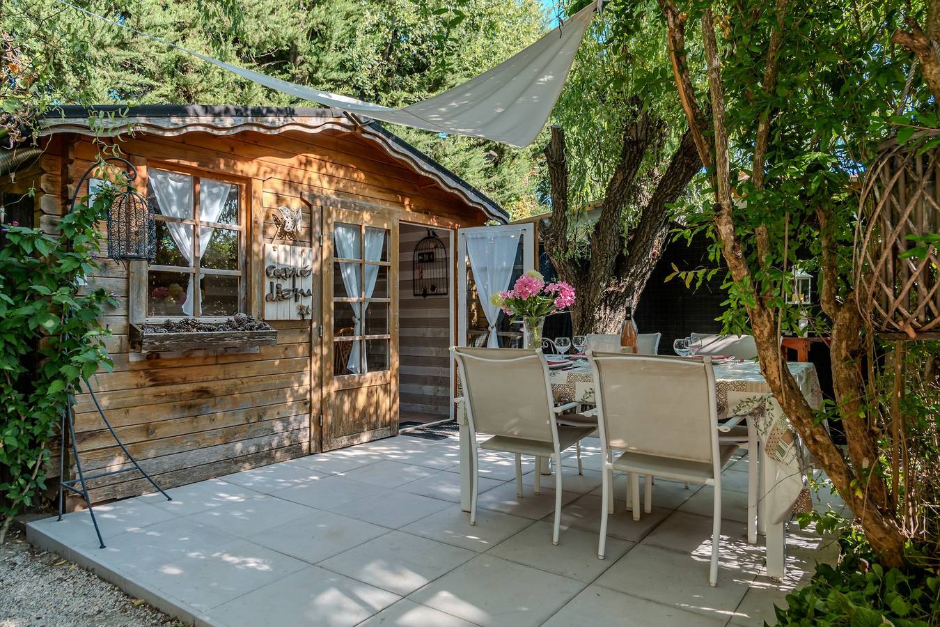« Tamaris Les Floralies en Provence » avec vue sur montagne, piscine partagée et terrasse privée in Malaucène, Parc naturel régional du Mont-Ventoux