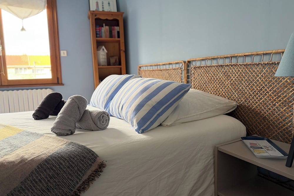 La Cabine de Plage - 3 bedroom house & garden 1 minute from the beach! in Petit-Fort-Philippe, Gravelines