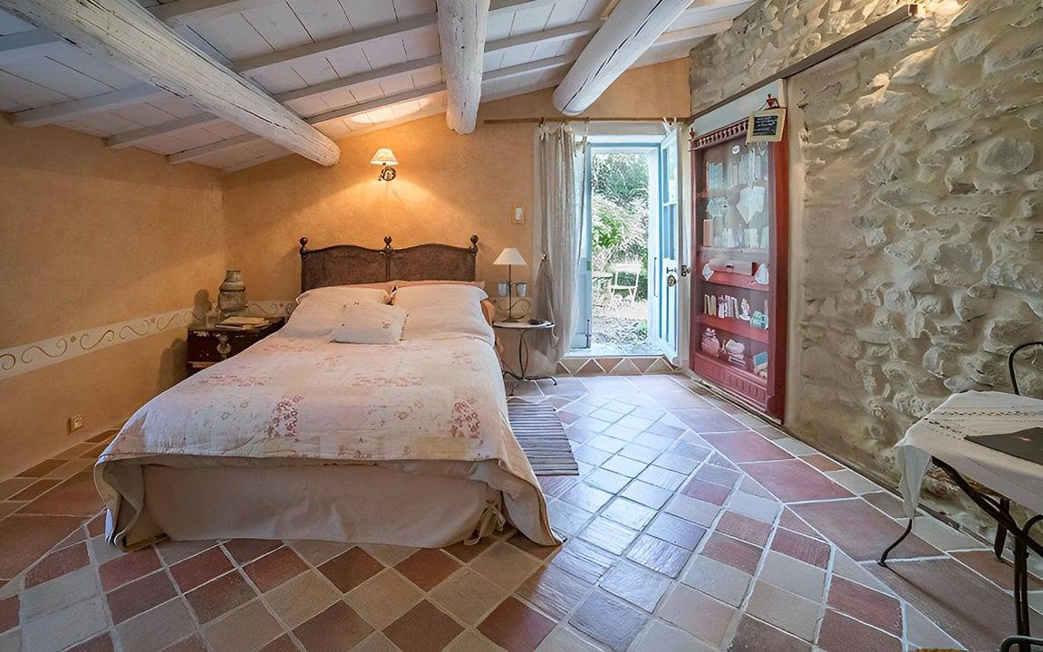 Au Coquin de Sort - La Zingaro (roulotte) in Vaison-la-Romaine, Parc naturel régional du Mont-Ventoux