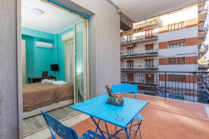 Chambre 'Seasideandcity - Matrimoniale Con Accesso Disabili' avec Terrasse partagée et Climatisation in Catane, Province de Catania