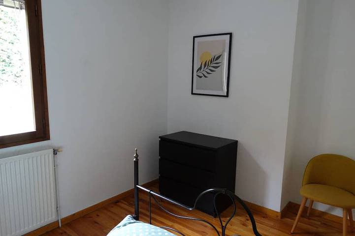 Location de vacances pour 4 personnes, avec terrasse et jardin dans Saint-Étienne - 4