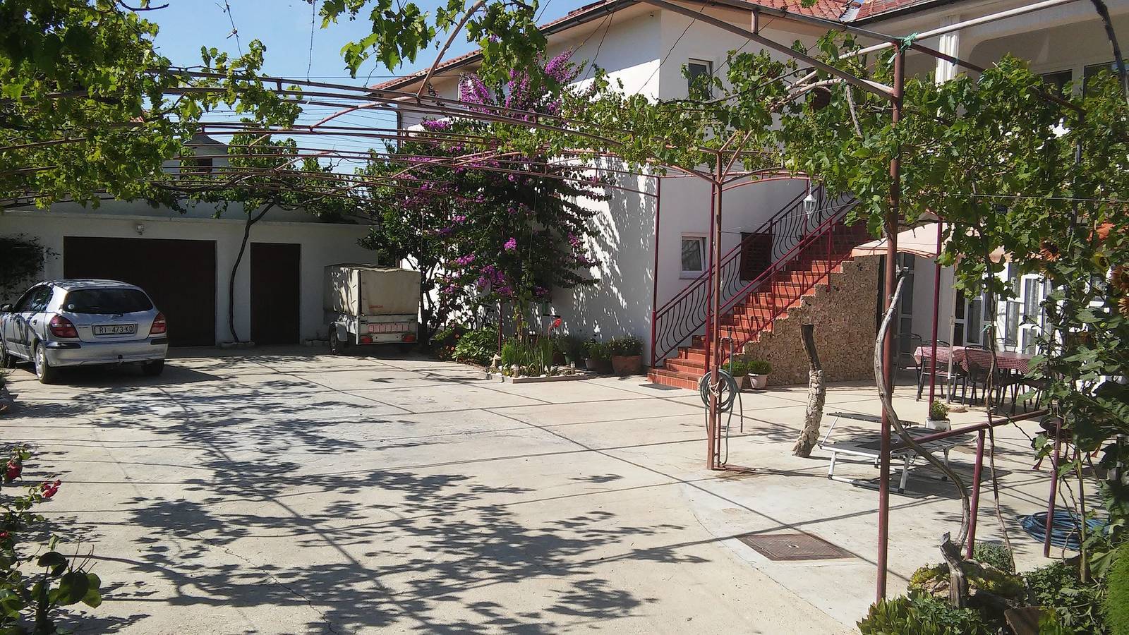 Ganze Wohnung, 1-Zimmer-Ferienwohnung mit Balkon Supetarska Draga - Donja, Rab A-11237-a in Supetarska Draga, Rab