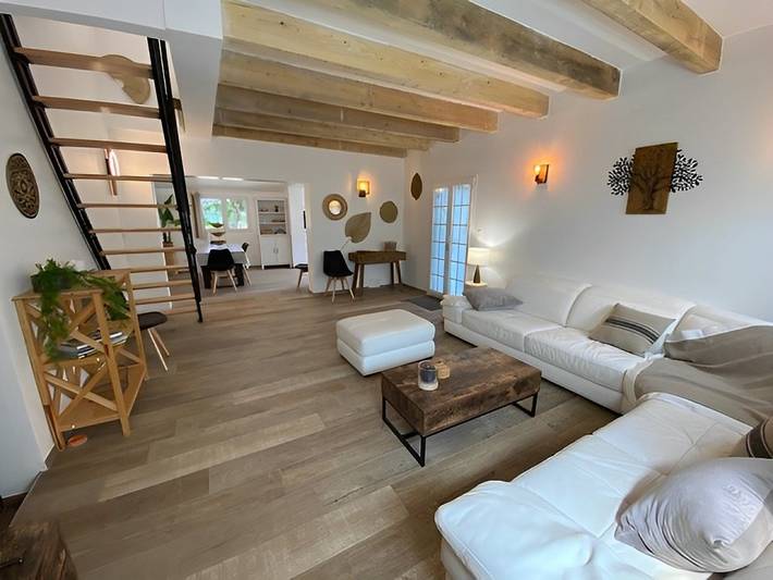 Gîte pour 8 personnes, avec Terrasse ainsi que Jardin et Piscine dans le Vaucluse - 4