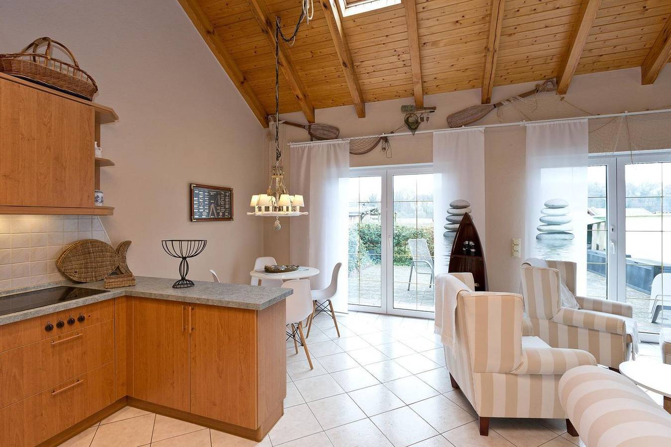 Bungalow Seestern in Malchow mit privatem Seezugang und Terrasse in Malchow, Fleesensee