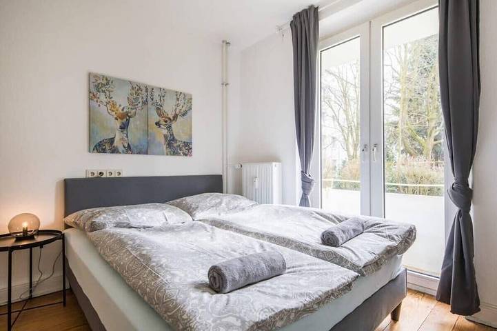 Ganze Wohnung, Schickes zwei Zimmer Apartment in Barmbek Hamburg, Hamburg