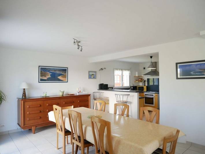 Location de vacances pour 8 personnes, avec balcon et jardin à Erdeven