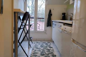 Appartement De Vacances pour 2 Personnes dans Suresnes, Hauts-de-Seine, Photo 4