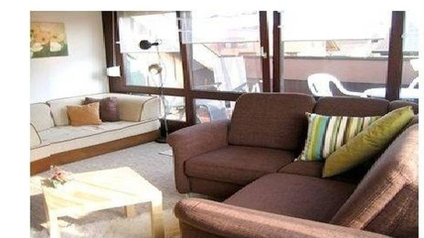 Ferienwohnung für 3 Personen, mit Balkon und Garten in Bermatingen