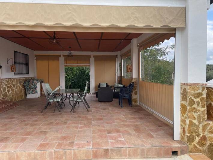 Chalet para 6 personas, con vistas además de jardín y piscina en Sierras Subbéticas - 4