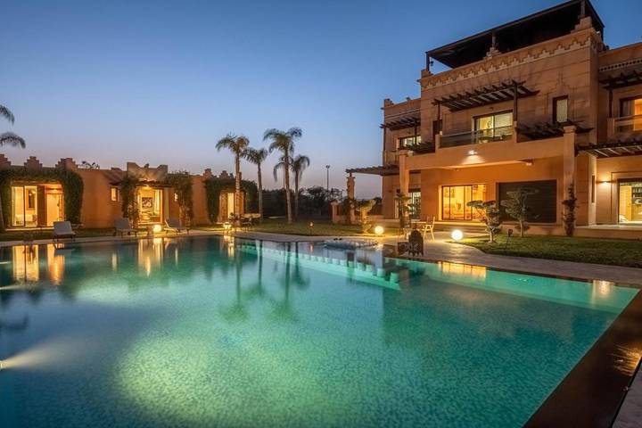 Maison d’hôte pour 2 personnes, avec vue et sauna ainsi que terrasse et piscine, animaux acceptés - 1