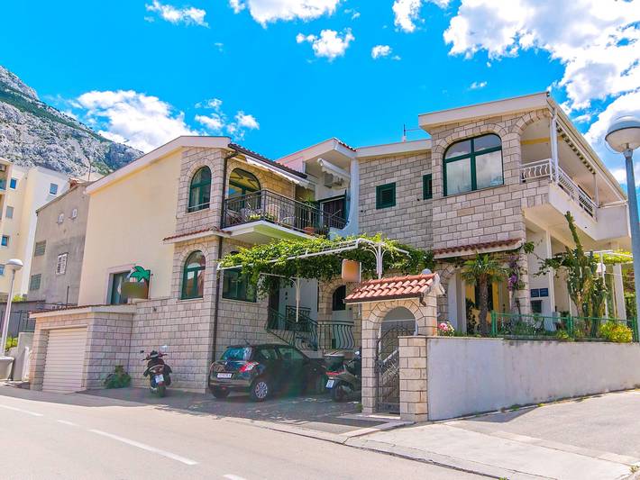 Studio für 2 Personen, mit Balkon in Makarska