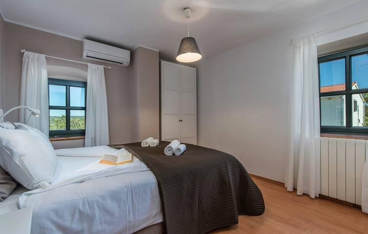 Ferienhaus mit Meerblick für 10 Personen, mit Pool und Garten sowie Sauna, mit Haustier in Istrien - 3